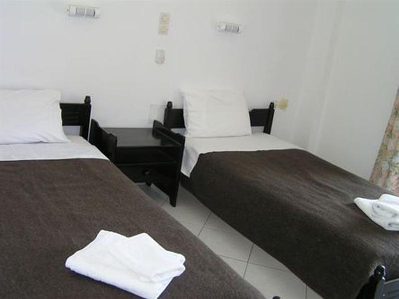 Mary Beach Apartments Frangocastelo Exterior photo